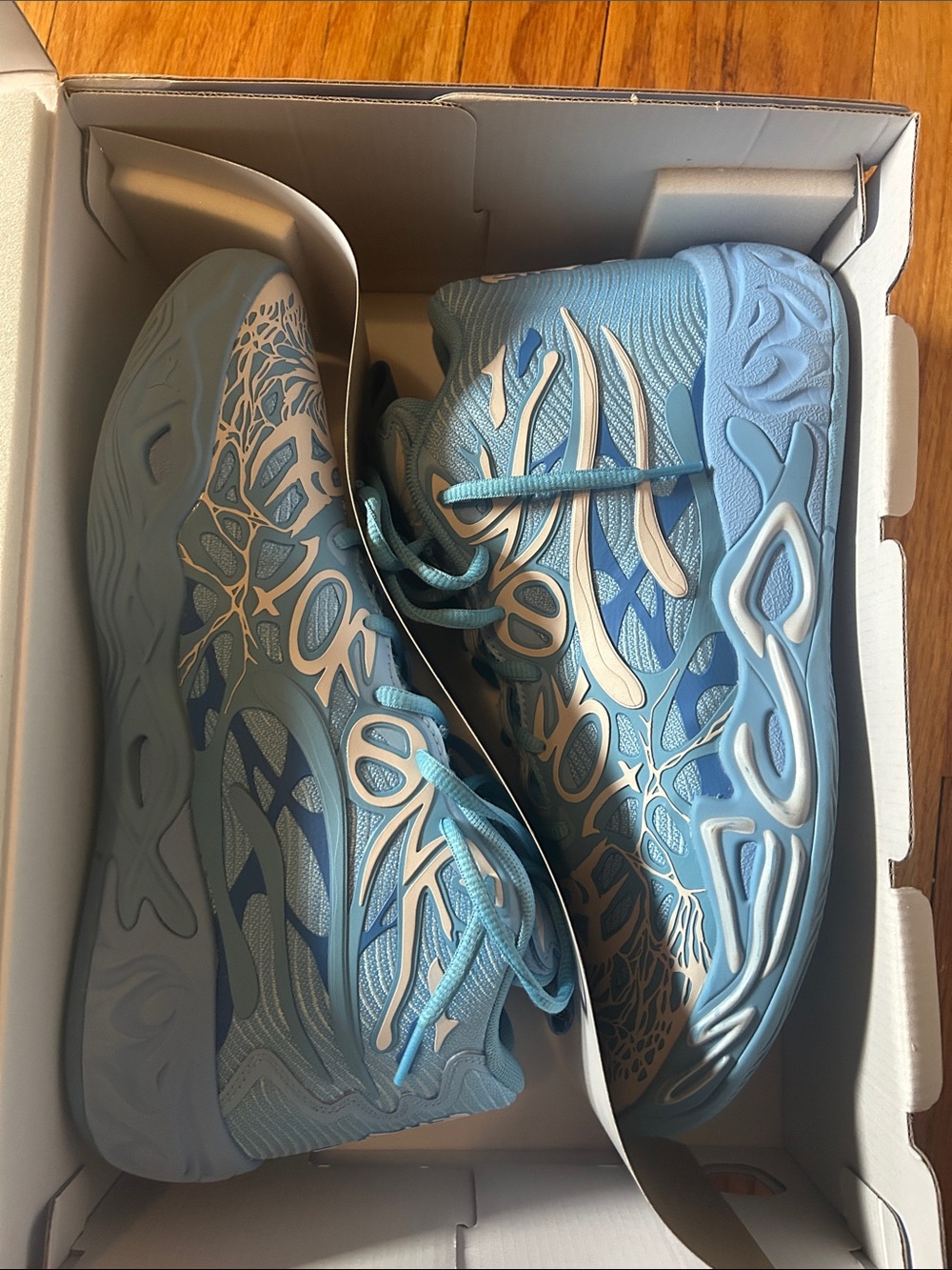 Puma Men's Athletic Shoes in Light Blue and White